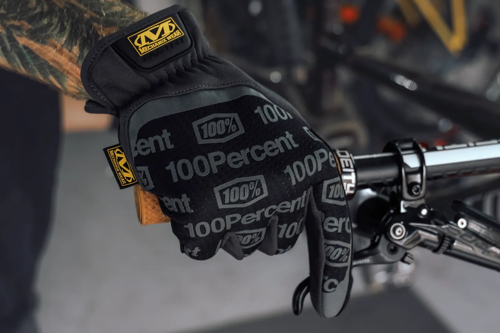 100% Fastfit Gloves - Black - Large 100-MFF-05-010