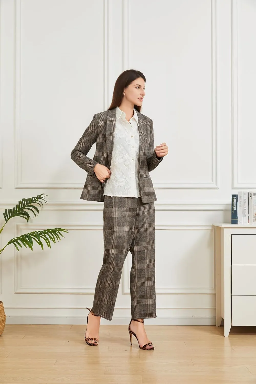 Elegant Checkered Lapel Office Blazer for Women - Business Formal & Professional Workwear