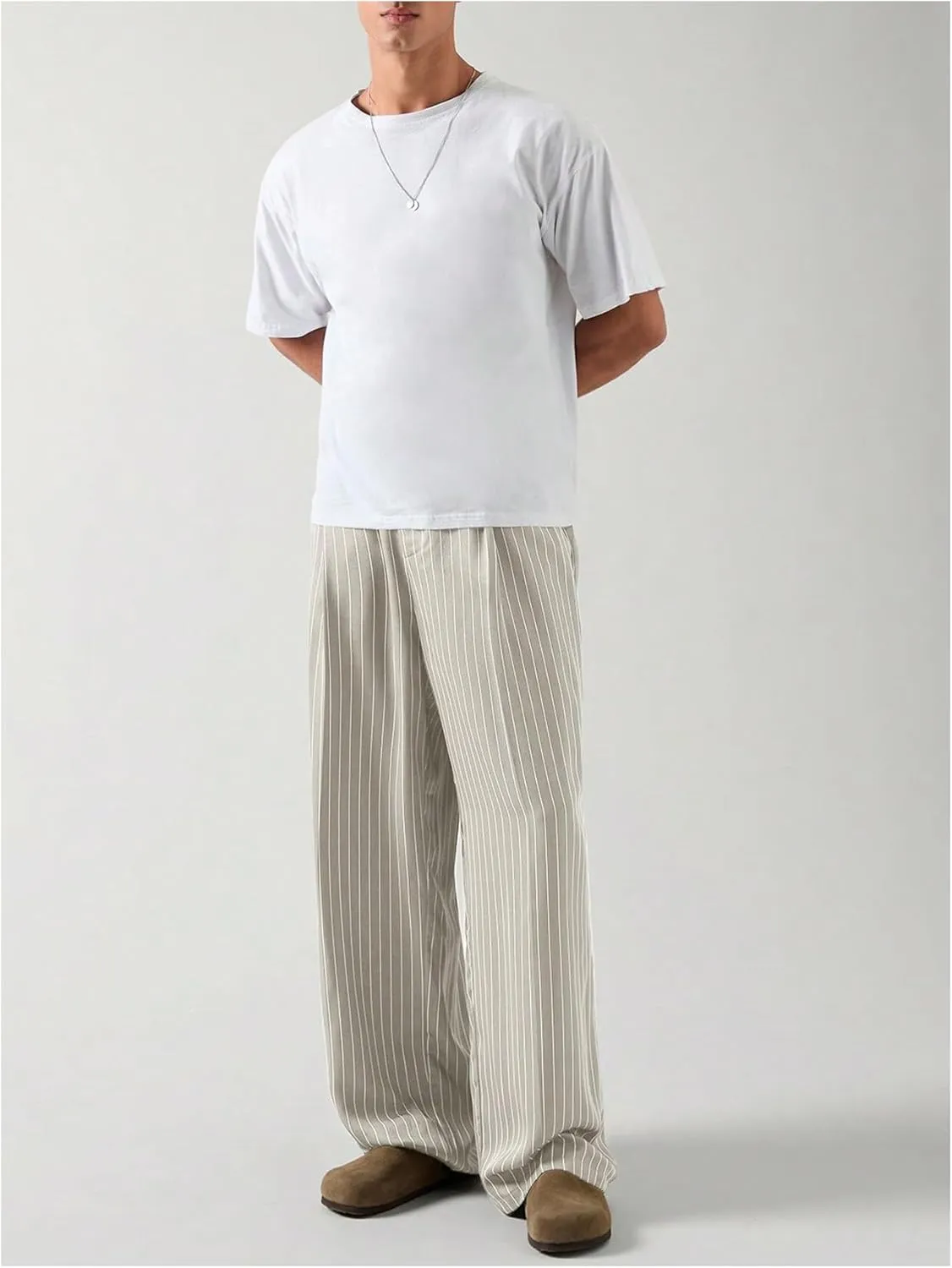 GORGLITTER Men's Baggy Casual Pleated Striped Dress Pants 2025 Wide Leg Trousers with Pockets