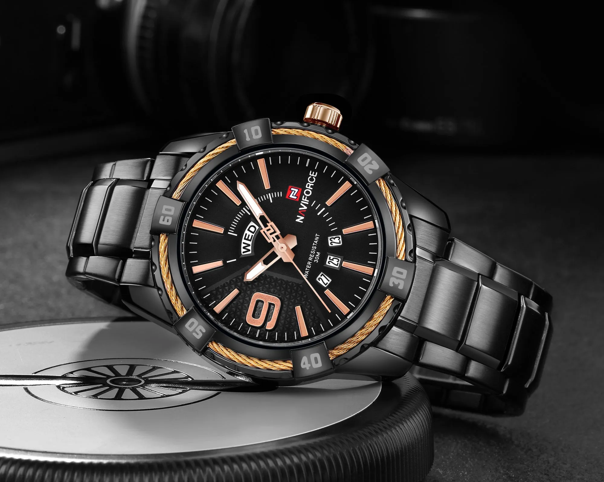 NAVIFORCE Mens Watch Gold Luxury Sport Waterproof Military Wristwatch Business Casual Stainless Steel Watches for Men NF9117S