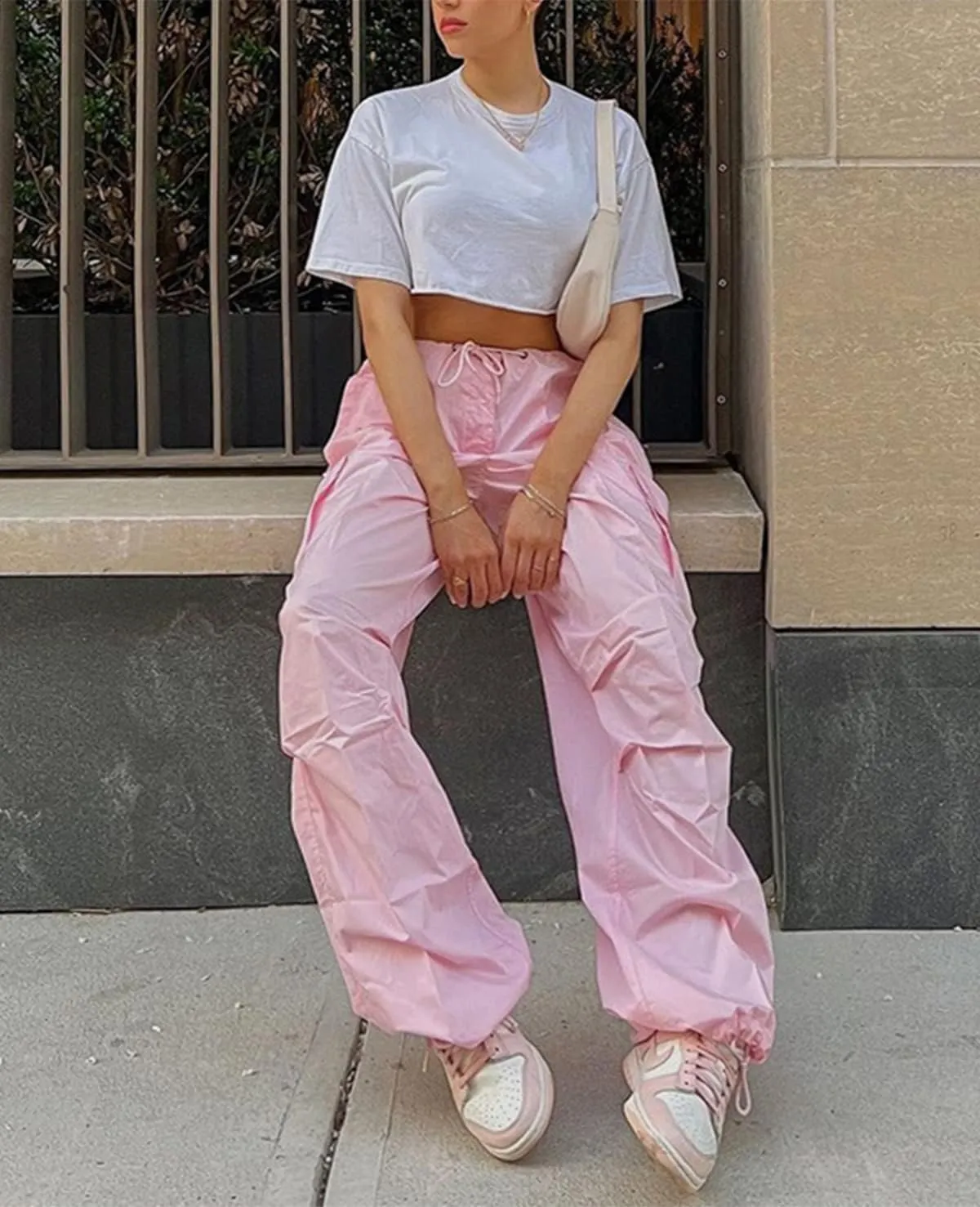 Neyaolk Parachute Pants for Women, Cargo Pants Women Baggy, Y2K Low Waist Wide Leg Baggy Relaxed Jogger Pants
