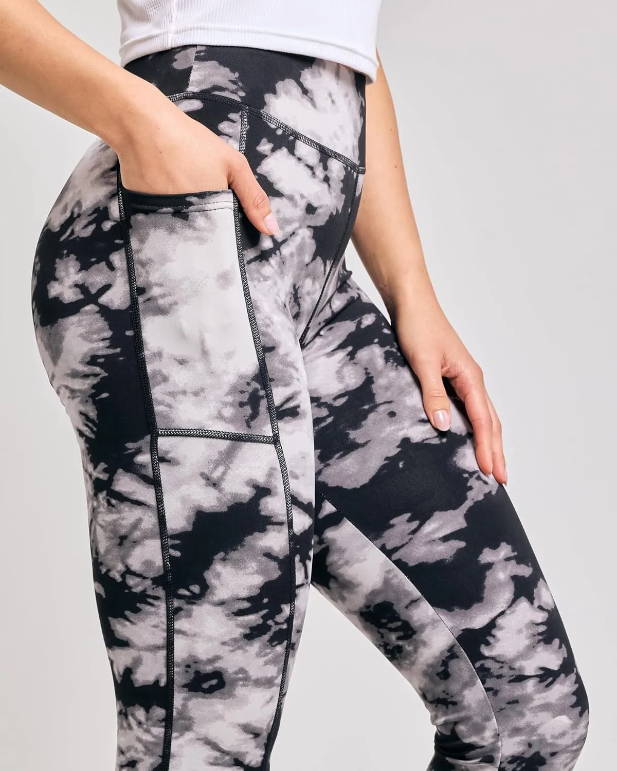 Real Essentials 4 Pack: Women's Capri Leggings with Pockets Casual Yoga Workout Exercise Pants (Available in Plus Size)