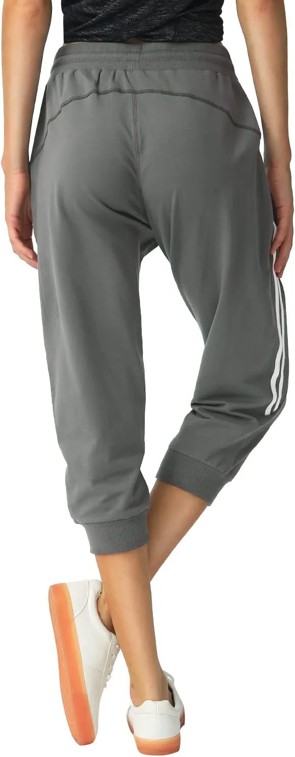 SPECIALMAGIC Women's 2 Pack Capri Pants Cropped Joggers with Pockets Capri Sweatpants
