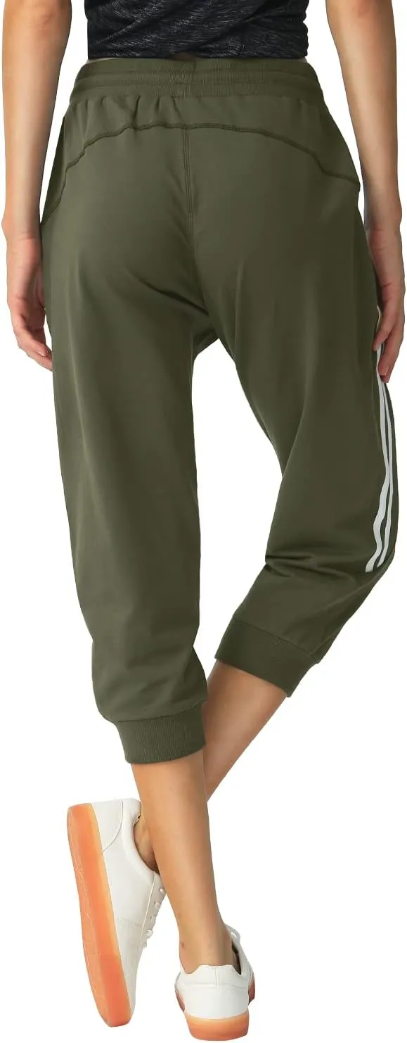 SPECIALMAGIC Women's 2 Pack Capri Pants Cropped Joggers with Pockets Capri Sweatpants