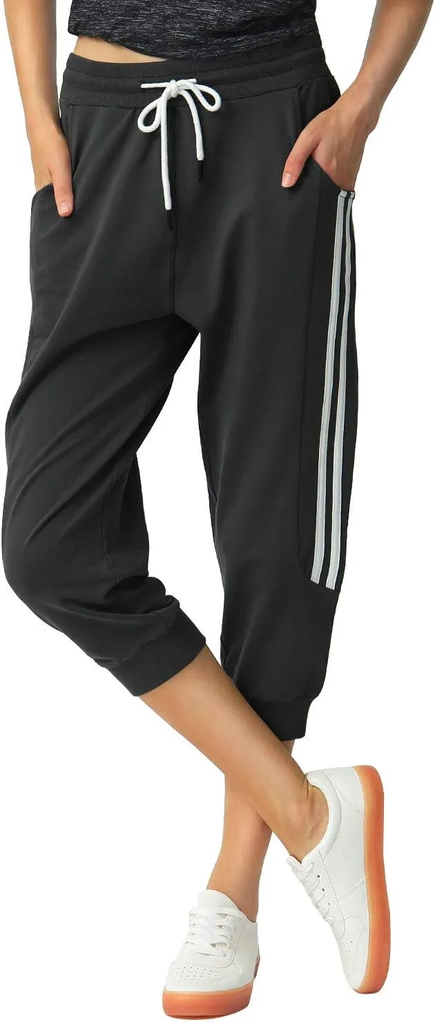 SPECIALMAGIC Women's 2 Pack Capri Pants Cropped Joggers with Pockets Capri Sweatpants